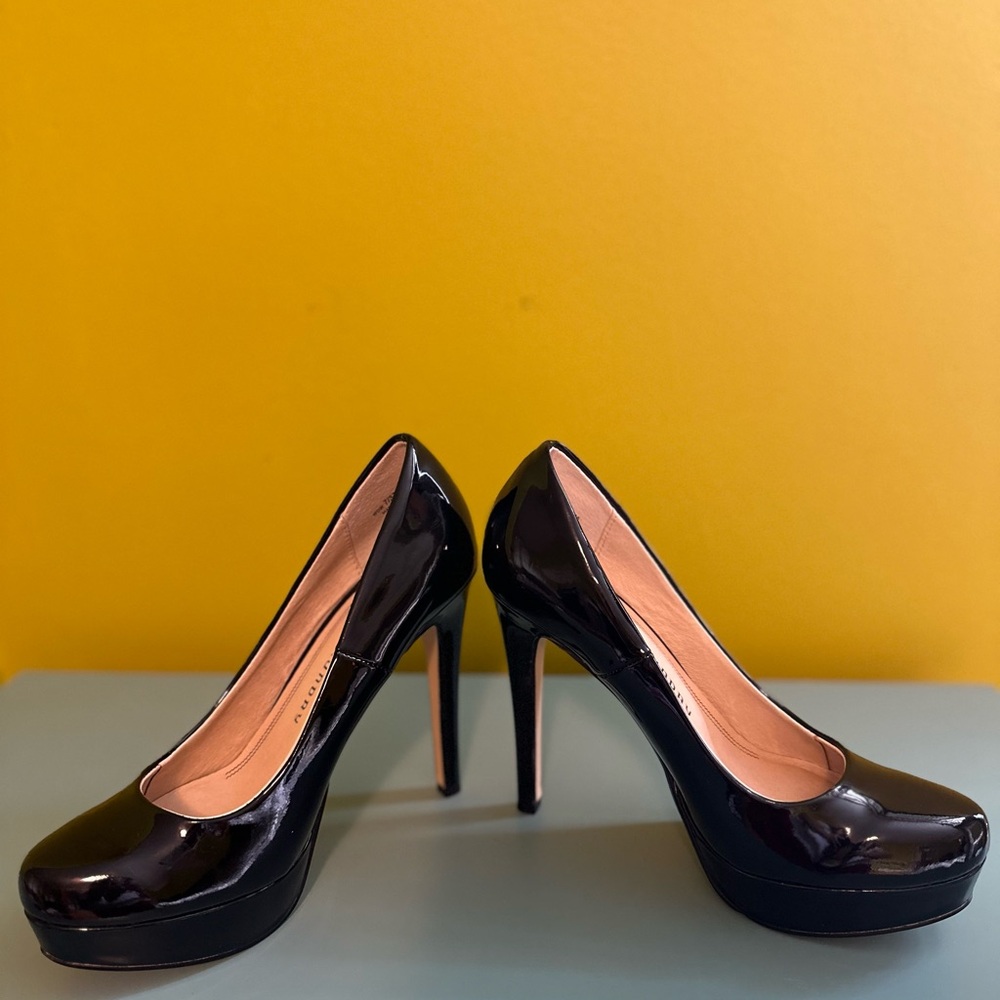 Chinese Laundry Black Patent Heels